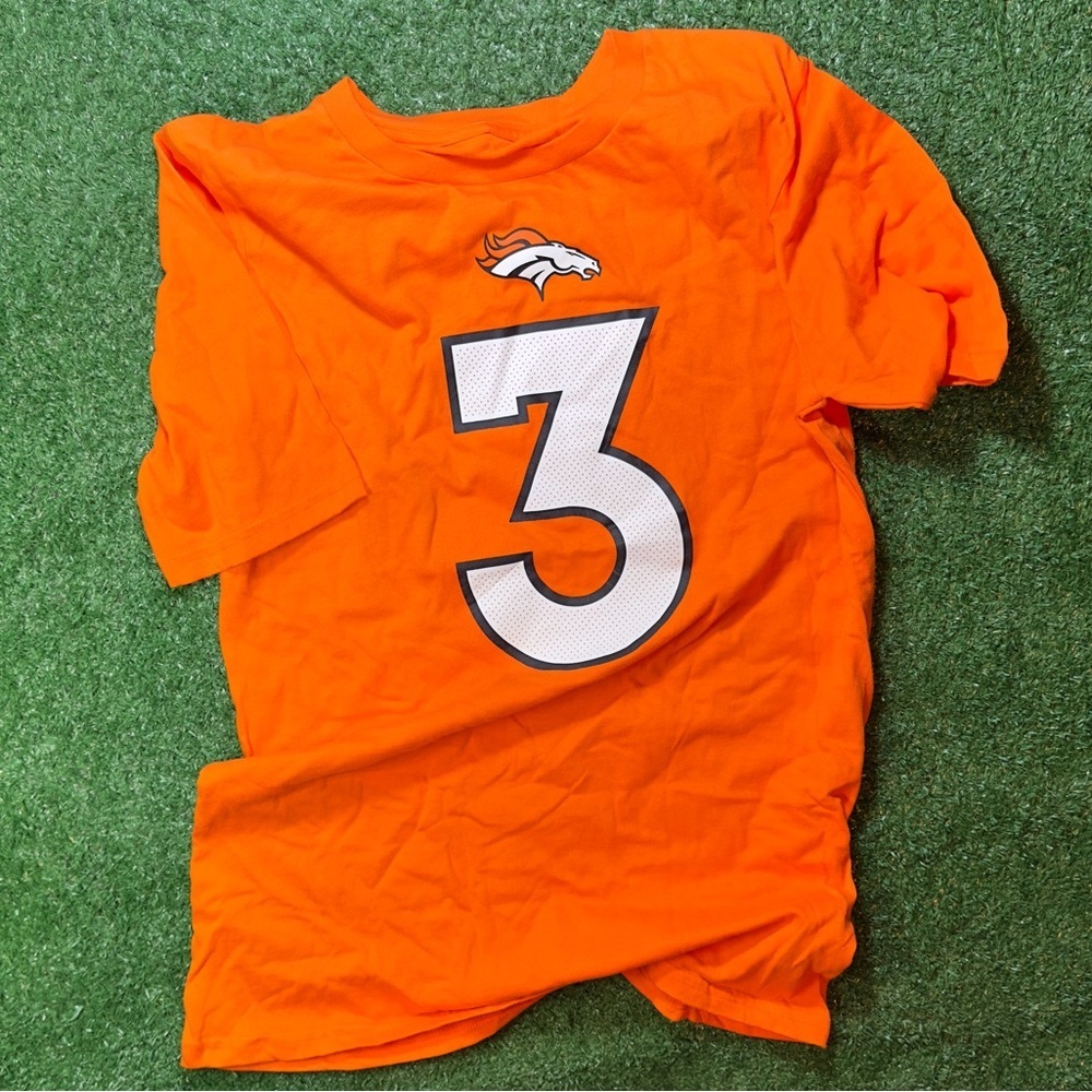Denver Broncos Russell Wilson Number 3 NFL Fan Tshirt NWOT